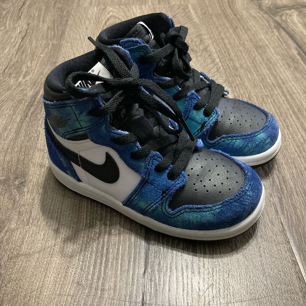 Jordan retro 1 tie dye